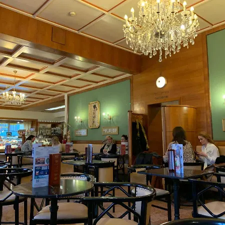 Alpenblick 아파트